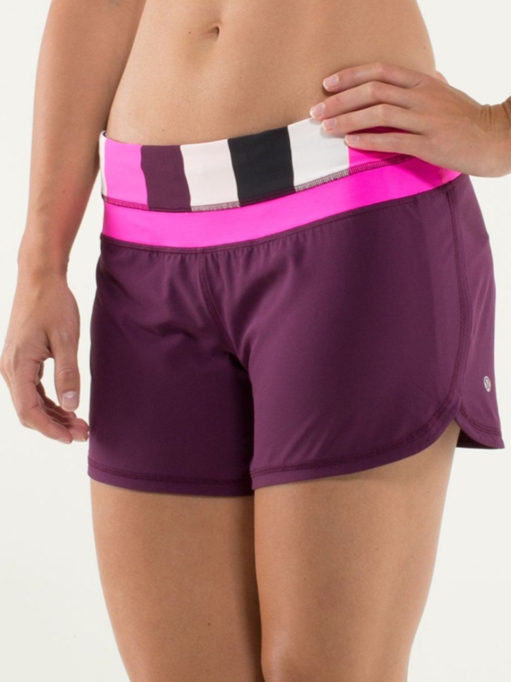 Lululemon Groovy Run Short Plum / Raspberry Glo Light / Pow Stripe. SZ 10